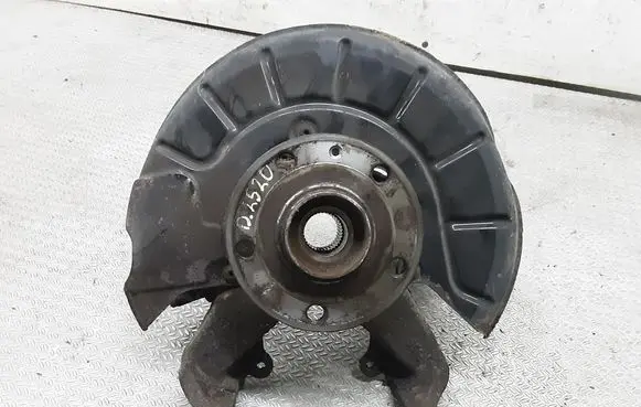 Skoda Octavia Mk2 (1Z) Front wheel hub spindle knuckle