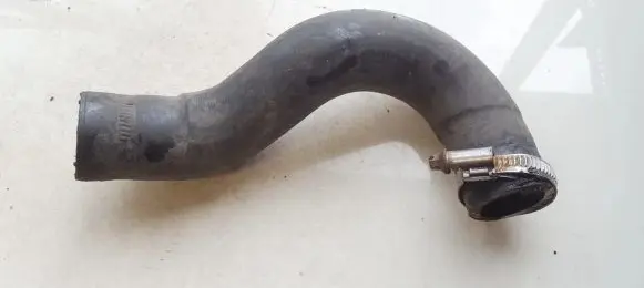 Toyota Yaris Engine coolant pipe/hose