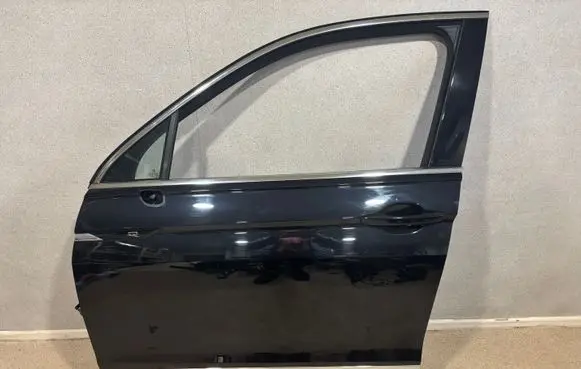 Volkswagen Tiguan Allspace Front door