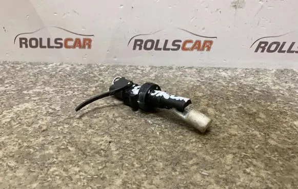 Jaguar S-Type Windshield washer fluid level sensor 0023935