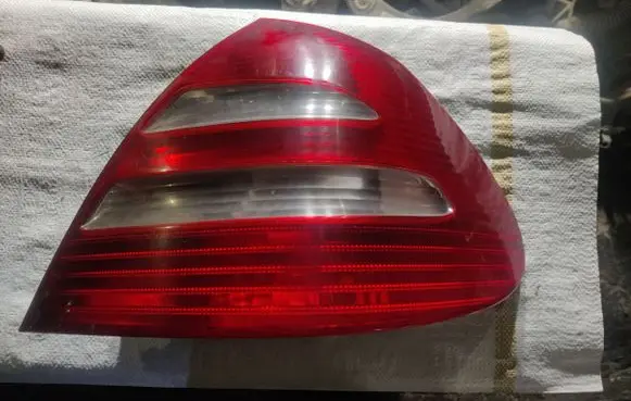 Mercedes-Benz E W211 Rear/tail lights A2118200464