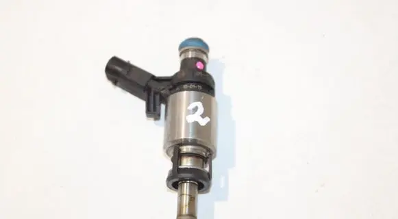 Audi A3 S3 8P Fuel injector 06H906036H 0261500074