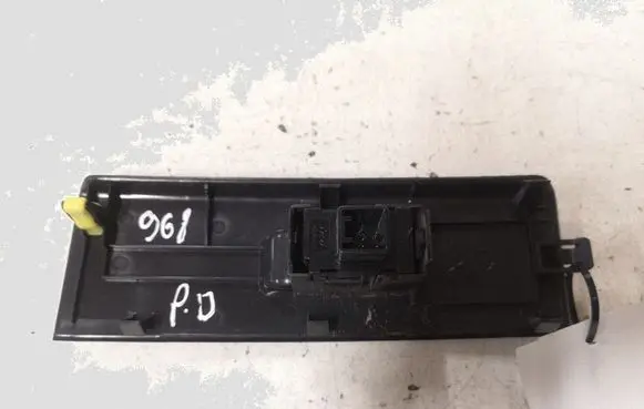 Toyota Corolla Verso AR10 Electric window control switch 742310F030