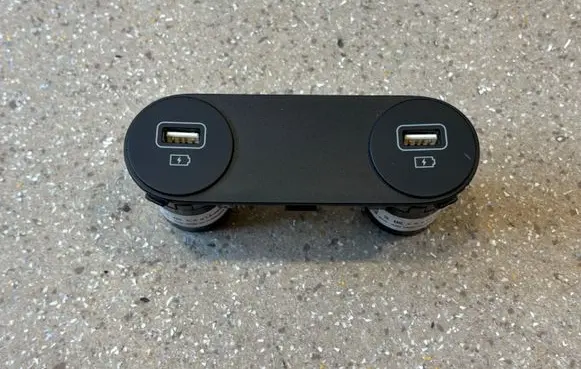 Hyundai Ioniq 5 USB socket connector 96125GI000