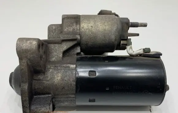 Renault Megane III Starter motor 8200741476