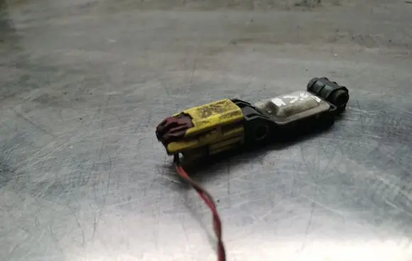 Audi A3 S3 8P Airbag deployment crash/impact sensor 8E0959651A