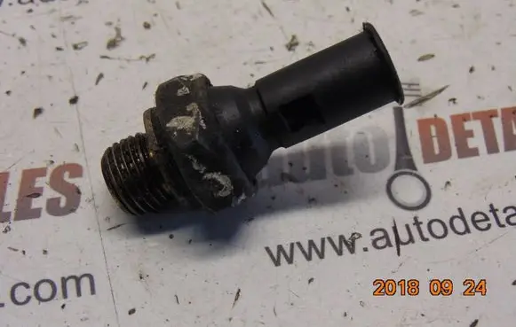 Volvo XC90 Oil pressure sensor 