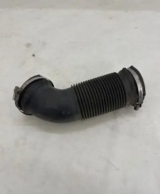 Volvo S60 Air intake duct part 31319668 31319688