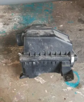 Mitsubishi Colt Air filter box MN130286