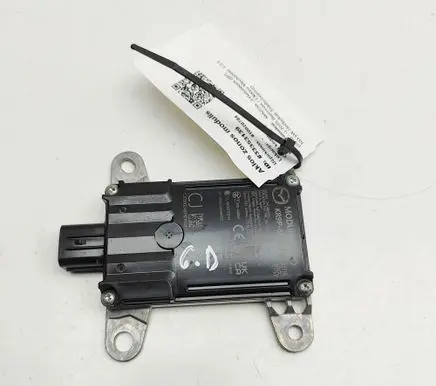 Mazda 3 Blind spot module KR9P67Y30K