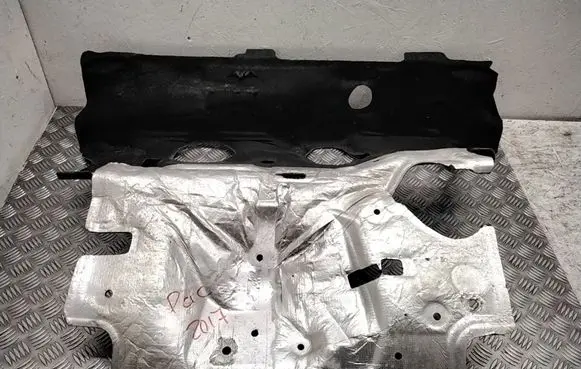 Chrysler Pacifica Heat shield in engine bay 