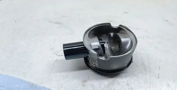 BMW X3 F25 Piston 5R32012 08407R