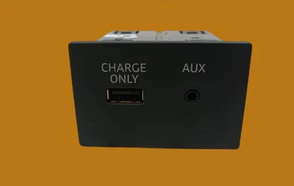 Audi A3 S3 8V AUX in-socket connector 4G0035726