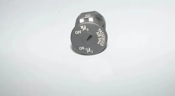 BMW 5 GT F07 Passenger airbag on/off switch 9196886 61319196886