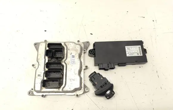 BMW X1 E84 Engine ECU kit and lock set 8661467 0261S14942 9287534