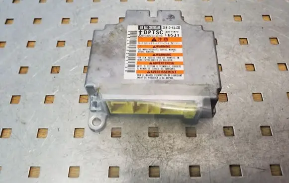 Suzuki Grand Vitara II Airbag control unit/module 3891065J30