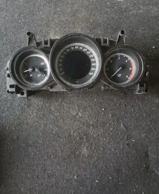 Mercedes-Benz C W204 Speedometer (instrument cluster) A2049004308