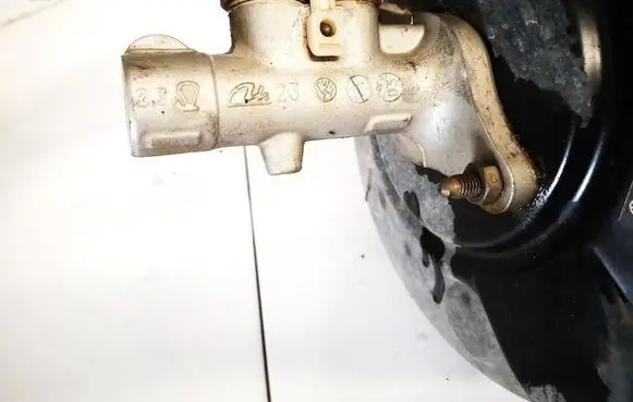 Skoda Octavia Mk1 (1U) Master brake cylinder