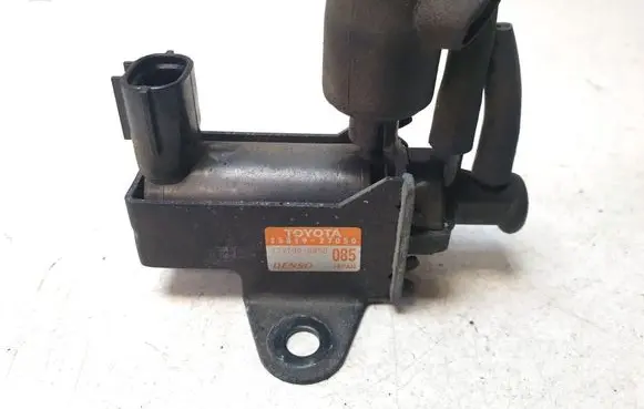 Toyota Avensis T250 Turbo solenoid valve 1397000850