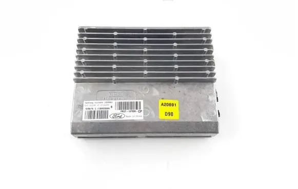 Ford Mustang VI Sound amplifier FR3T18T806CP