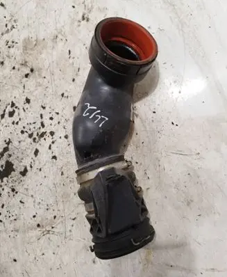 Mercedes-Benz C W203 Air intake hose/pipe A2710901437