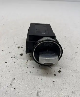 Volkswagen PASSAT CC Ignition lock 3C0905843Q 33303301