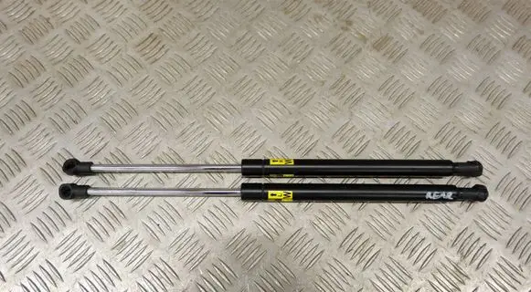 Lexus CT 200H Tailgate/trunk strut/damper 