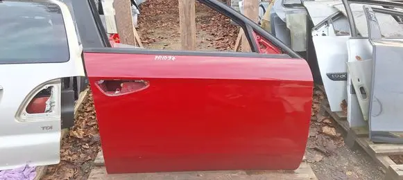 Alfa Romeo 159 Front door