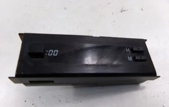 Lexus GS 300 400 430 Clock 