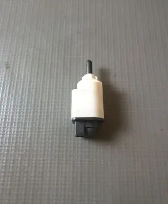 Opel Mokka B Brake pedal sensor switch 9813503180