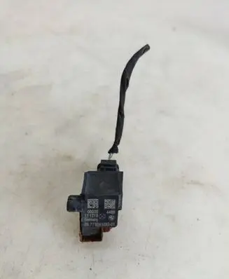 BMW 5 F10 F11 Airbag deployment crash/impact sensor 9241032 111219 6577924103201