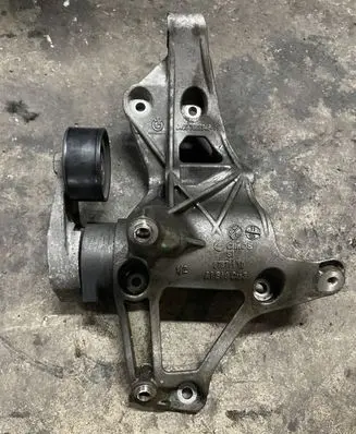 BMW 1 F20 F21 A/C compressor mount bracket 7603346