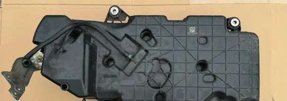 Mercedes-Benz GLC C253 AdBlue liquid reservoir A2534701401 A0994710475