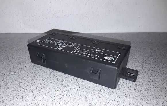 BMW 5 E39 Door control unit/module 61358352062 8352062