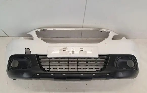 Peugeot 2008 I Front bumper 9814116177 Z2731