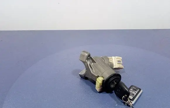 Toyota Yaris Ignition lock