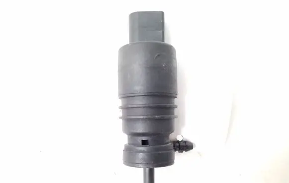 BMW X5 E53 Windscreen/windshield washer pump 8362154