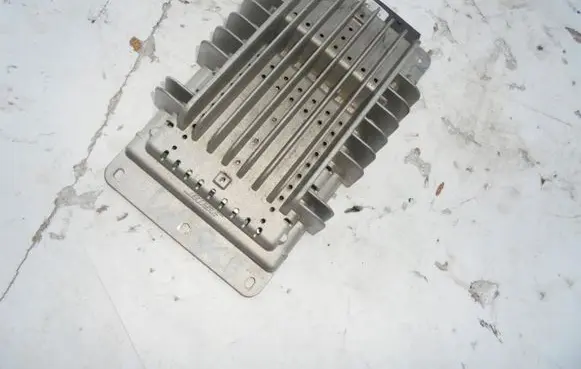 Audi A3 S3 8L Sound amplifier 8P4035223B