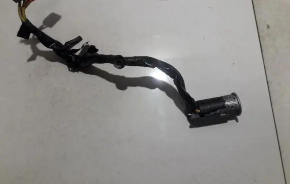 Renault Laguna I Ignition lock contact 845622