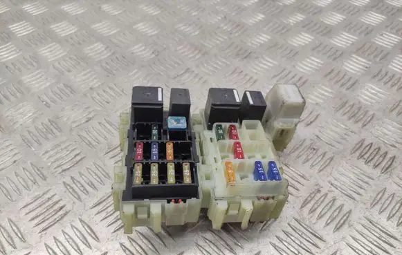 Ford Galaxy Fuse module