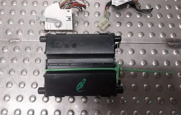 Mercedes-Benz E W213 Air conditioner control unit module A0009009114