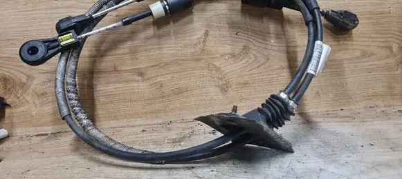 Volvo XC60 Gear shift cable linkage 31325365