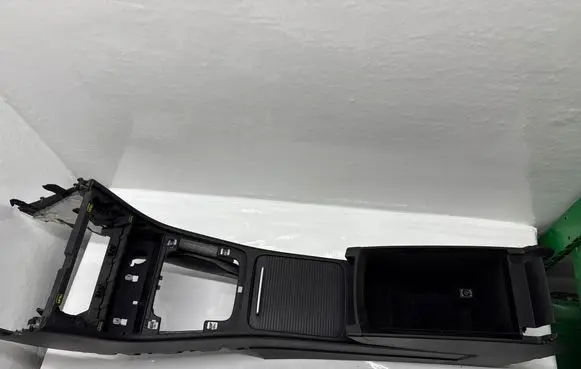 Volkswagen PASSAT CC Center console 3C1863241CR 949210910 07112009