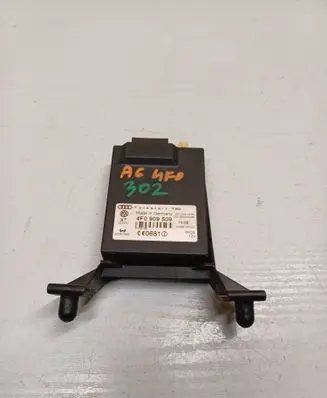 Volkswagen Touareg I Auxiliary heating control unit/module 4F0909509 L01810304 9006748A