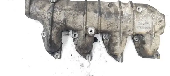 Citroen Xsara Picasso Intake manifold 9635616310