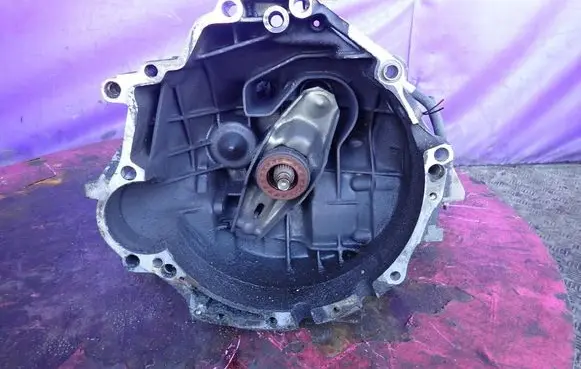 Audi A6 S6 C4 4A Manual 5 speed gearbox CUS