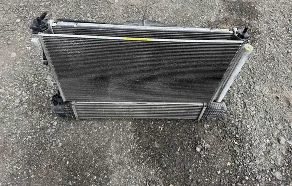 Ford Escape III Radiator set LX6119710BA LX618C607AC