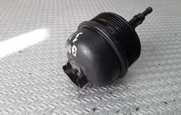 BMW 5 E39 Oil fill pipe 