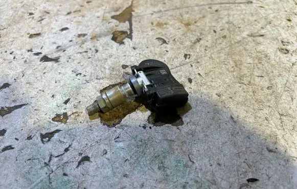 Tire pressure sensor