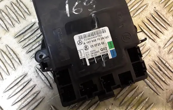 Mercedes-Benz A W169 Door control unit/module 1698207026 A1698207026